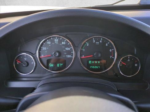 Used 2012 Jeep Liberty Sport AWD/4WD image 11