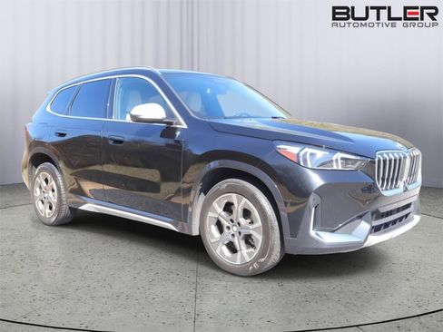 Used 2023 BMW X1 xDrive28i w/ Premium Package image 3