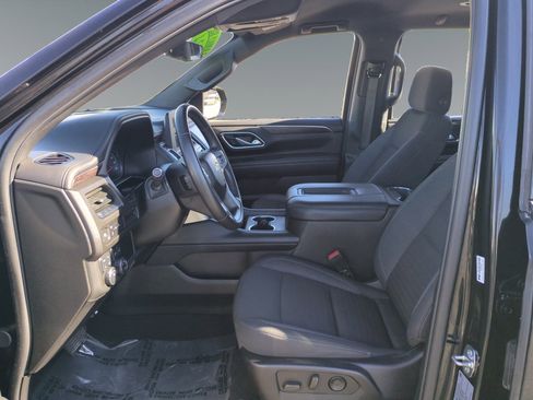 Used 2024 Chevrolet Suburban LS image 10