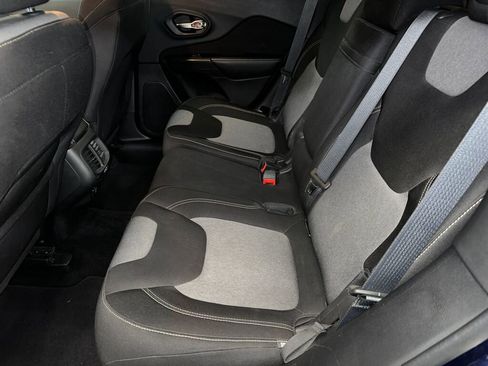 Used 2014 Jeep Cherokee Latitude image 15