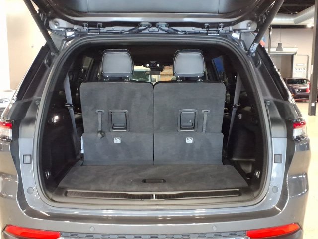 Used 2025 Jeep Grand Cherokee L Limited w/ Trailer Tow Package AWD/4WD image 21