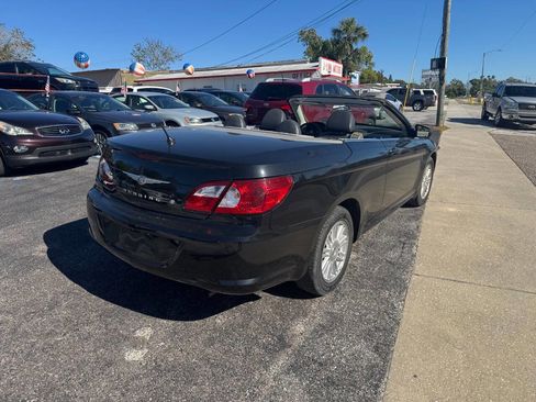 Used 2008 Chrysler Sebring LX image 8