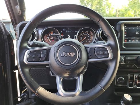 Used 2021 Jeep Wrangler Unlimited Sahara image 17
