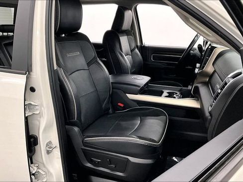 Used 2024 RAM 3500 Laramie image 8