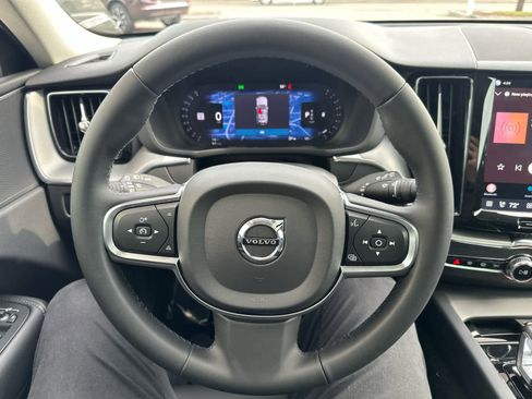 Used 2024 Volvo XC60 B5 Core w/ Protection Package Premier image 18