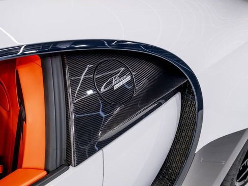 Used 2022 Bugatti Chiron Pur Sport image 30