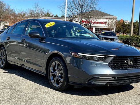 Used 2023 Honda Accord EX-L image 11