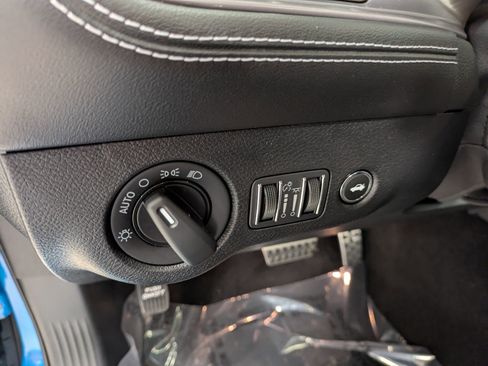 Used 2023 Dodge Challenger SRT Hellcat image 17