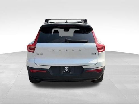 Used 2021 Volvo XC40 T5 R-Design w/ Protection Package AWD/4WD image 5