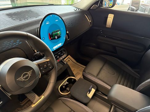 Used 2025 MINI Cooper Countryman S image 13