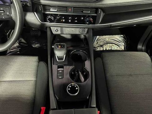 Certified 2021 Nissan Rogue S image 11