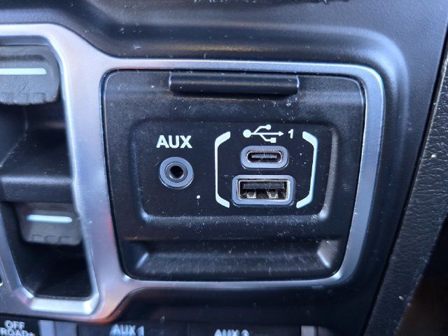 Certified 2021 Jeep Wrangler Unlimited Rubicon w/ Cold Weather Group AWD/4WD image 16