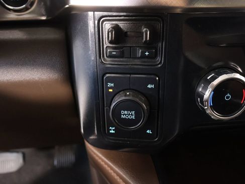 Used 2024 Ford F250 King Ranch w/ FX4 Off-Road Package AWD/4WD image 9