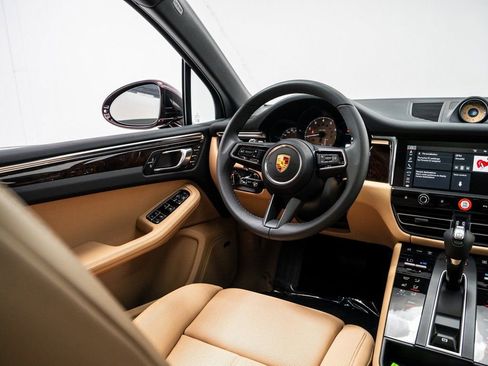 New 2026 Porsche Macan image 22