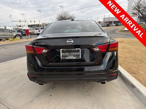 Certified 2025 Nissan Altima 2.5 SR w/ SR Premium Package image 5