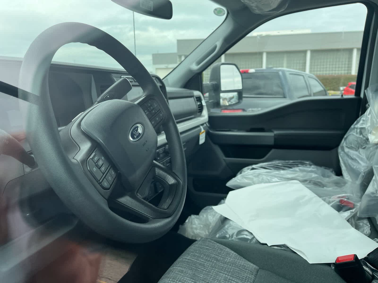 Used 2023 Ford F450 XLT w/ XLT Value Package RWD image 26