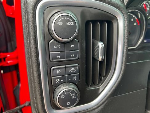 Used 2021 Chevrolet Silverado 1500 LT Trail Boss w/ Bed Protection Package AWD/4WD image 31