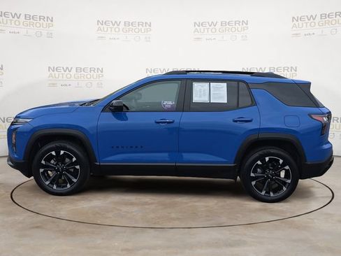 Used 2025 Chevrolet Equinox RS w/ Safety and Technology Package FWD image 2