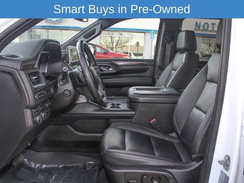 Used 2022 Chevrolet Suburban Z71 w/ Luxury Package image 20