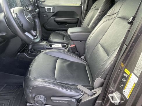 Used 2020 Jeep Wrangler Unlimited Sport image 10
