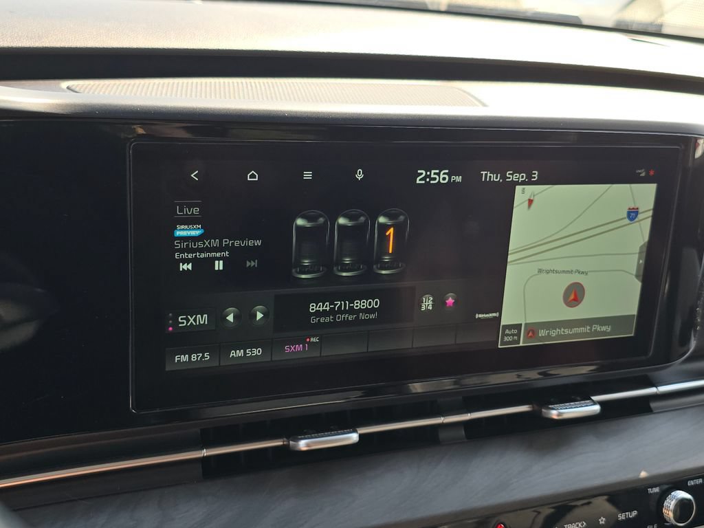 Used 2022 Kia Carnival EX FWD image 33