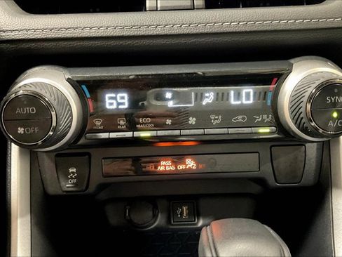 Certified 2025 Toyota RAV4 XLE image 33