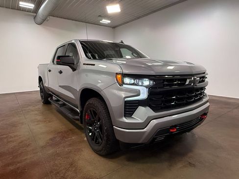 Used 2025 Chevrolet Silverado 1500 RST w/ Redline Edition AWD/4WD image 31