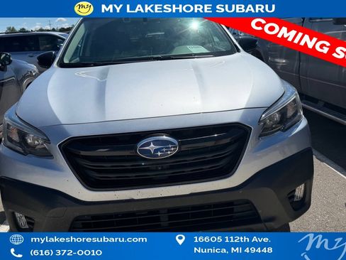 Used 2021 Subaru Outback Onyx Edition XT AWD/4WD image 2