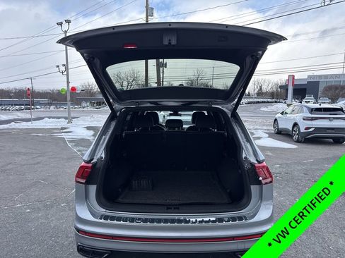 Certified 2024 Volkswagen Tiguan SE R-Line image 10