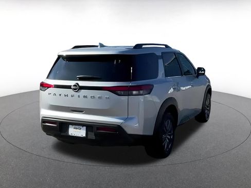 Used 2025 Nissan Pathfinder SV image 14