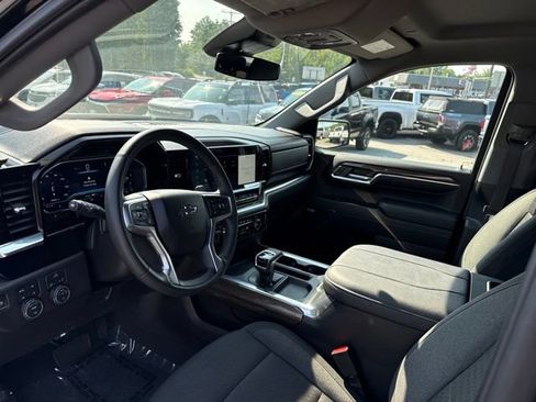 Used 2024 Chevrolet Silverado 1500 RST w/ Convenience Package II AWD/4WD image 17