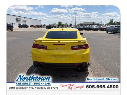 Used 2017 Chevrolet Camaro SS RWD image 11