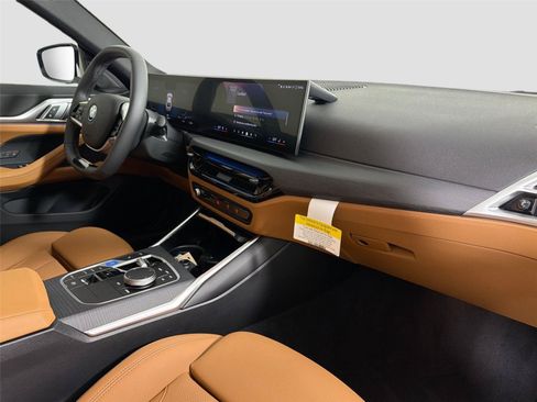 New 2026 BMW i4 xDrive40i AWD/4WD image 57