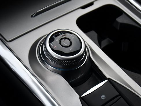 Used 2023 Ford Explorer XLT w/ Equipment Group 202A image 34