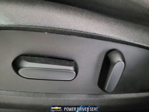 Used 2018 GMC Acadia SLE image 23