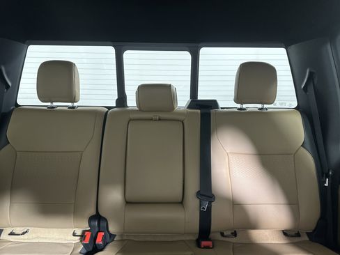 Used 2022 Ford F150 Lariat w/ Trailer Tow Package image 22