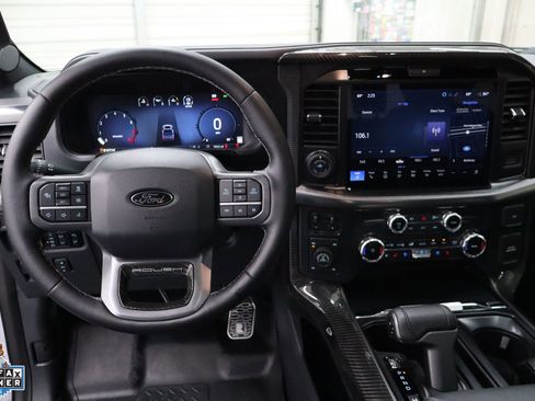 Used 2025 Ford F150 Lariat w/ Equipment Group 502A High AWD/4WD image 14