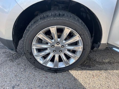 Used 2013 Lincoln MKX Base image 26