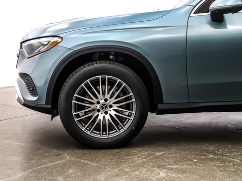 New 2026 Mercedes-Benz GLC 300 image 10