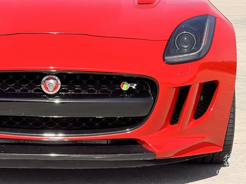 Used 2017 Jaguar F-TYPE R AWD/4WD image 8