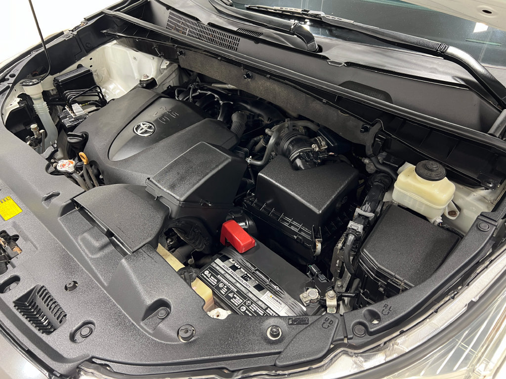 Used 2018 Toyota Highlander XLE AWD/4WD image 28