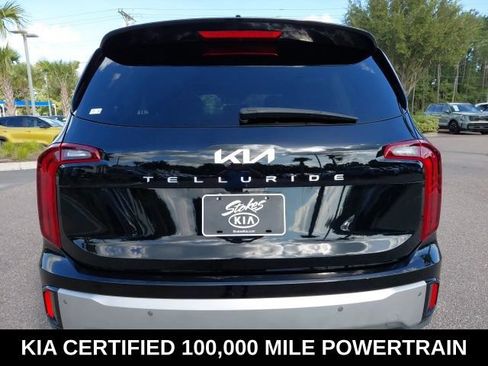 Certified 2024 Kia Telluride LX FWD image 6