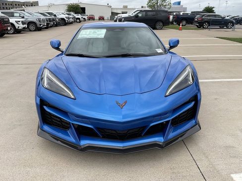 New 2025 Chevrolet Corvette E-Ray image 2