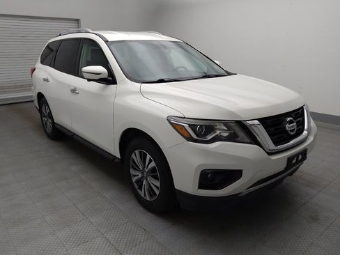 Used 2020 Nissan Pathfinder SL FWD image 13