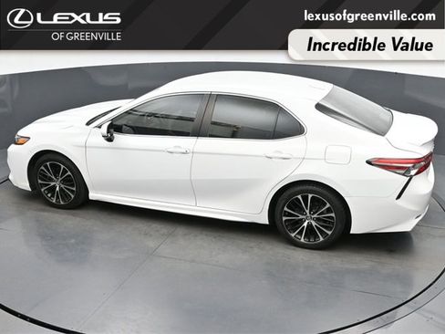 Used 2019 Toyota Camry SE image 23