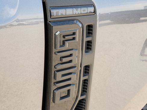 Used 2024 Ford F350 Lariat w/ Lariat Ultimate Package AWD/4WD image 9