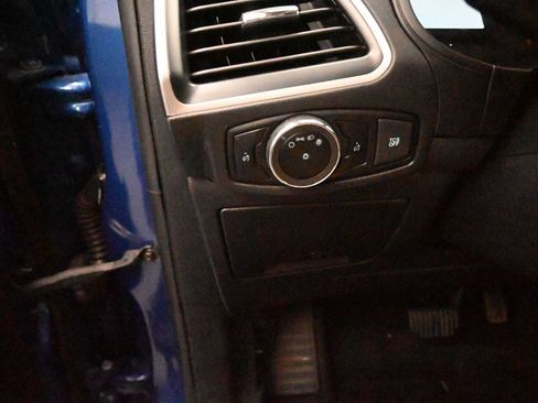Used 2024 Ford Edge SEL AWD/4WD image 11