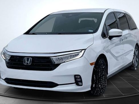 Used 2021 Honda Odyssey EX image 4