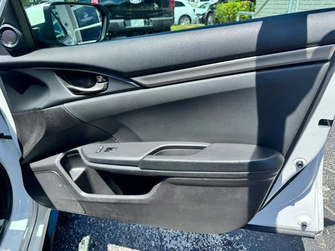 Used 2021 Honda Civic Sport image 34