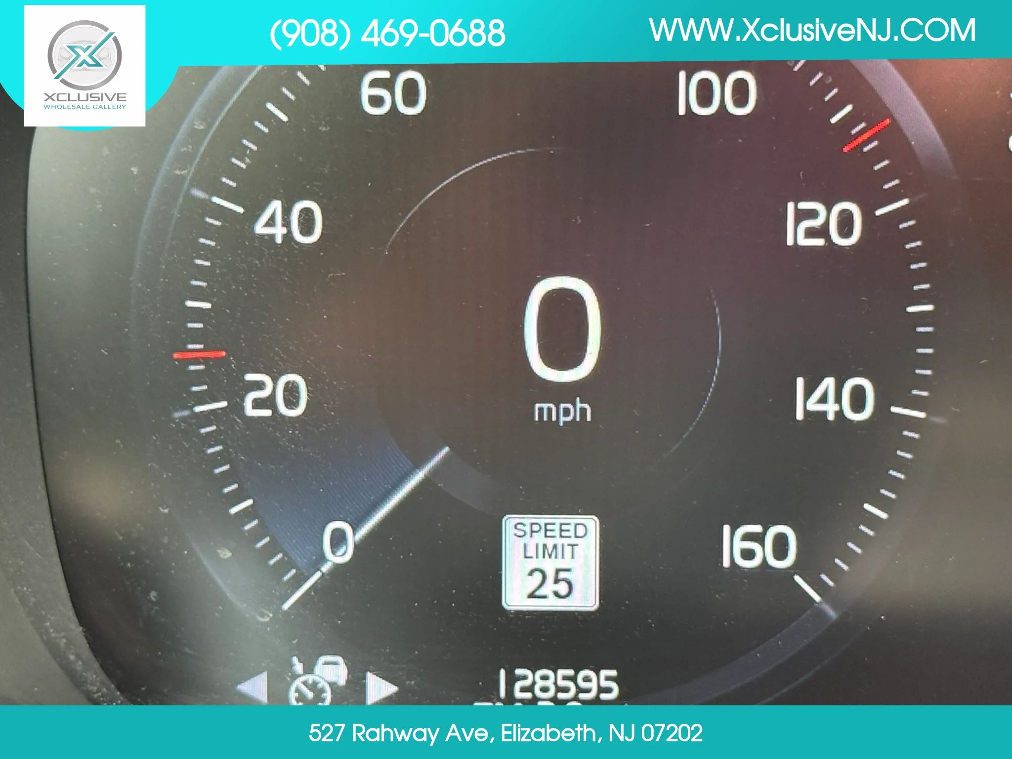 Used 2021 Volvo XC90 T6 Momentum w/ Advanced Package AWD/4WD image 14